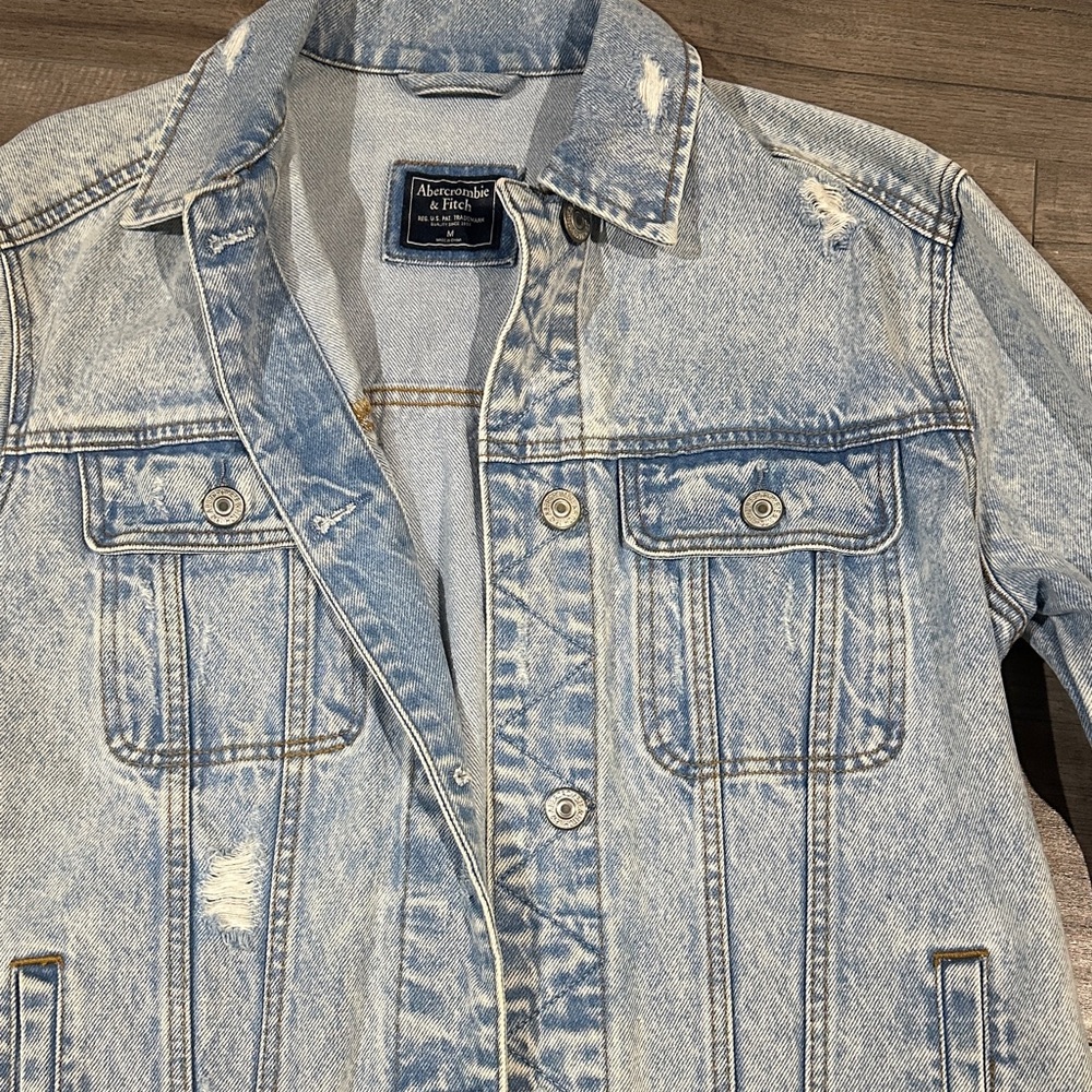 Abercrombie & Fitch Light Blue Denim Jacket - Picture 2 of 4